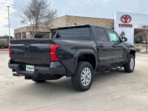 New 2025 Toyota Tacoma SR5 image 4