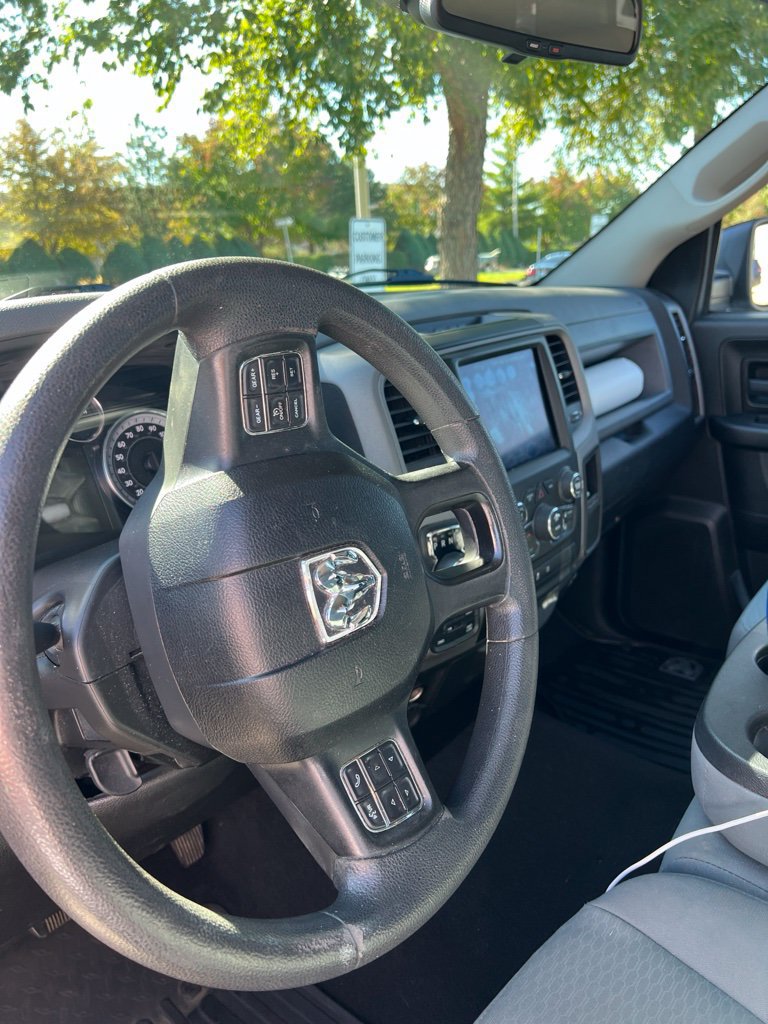 Used 2019 RAM 1500 Express w/ Express Value Package AWD/4WD image 4