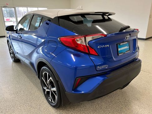 Used 2018 Toyota C-HR XLE image 7
