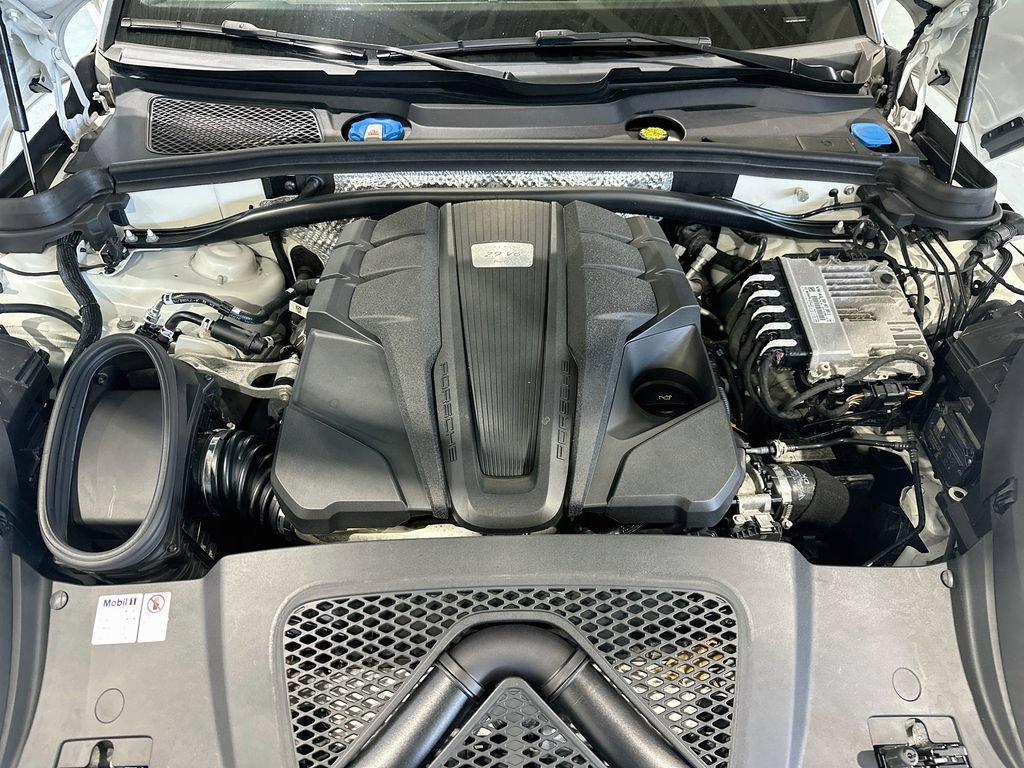 Used 2020 Porsche Macan Turbo w/ Premium Package Plus (PF3) AWD/4WD image 30