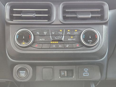 Used 2024 Ford Maverick Lariat w/ FX4 Off-Road Package AWD/4WD image 21