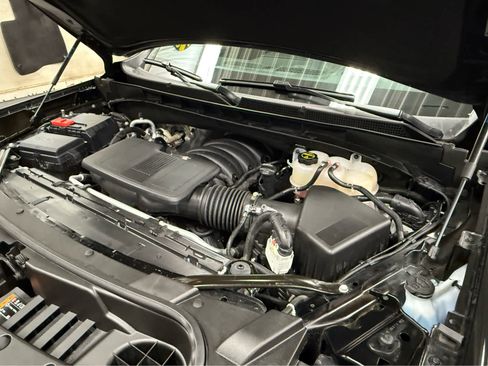 Used 2025 GMC Yukon Denali w/ Sun & Power Step Package image 49