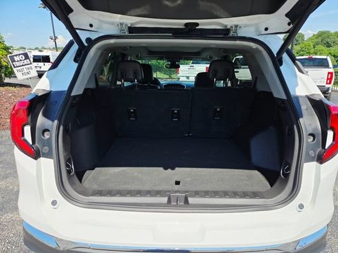 Used 2019 GMC Terrain SLT w/ Preferred Package AWD/4WD image 9