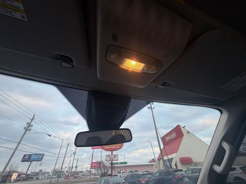 Used 2017 Ford Transit 250 130 Medium Roof image 24