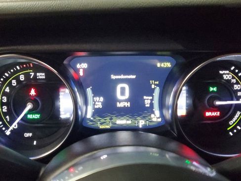 Used 2021 Jeep Wrangler Unlimited Sahara w/ Cold Weather Group image 31