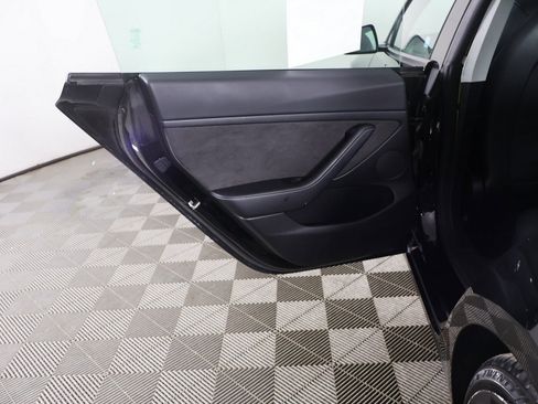 Used 2021 Tesla Model 3 Performance image 26