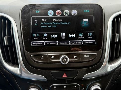 Used 2018 Chevrolet Equinox Premier AWD/4WD image 16