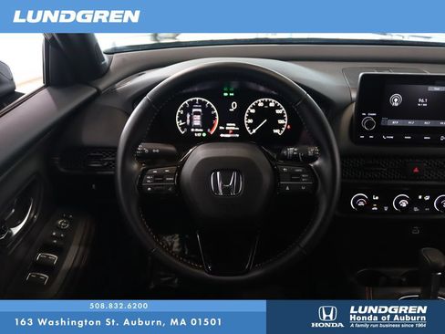 Used 2025 Honda HR-V Sport image 18