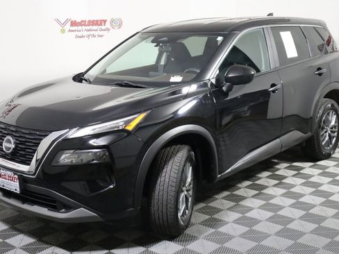 Used 2023 Nissan Rogue S image 16