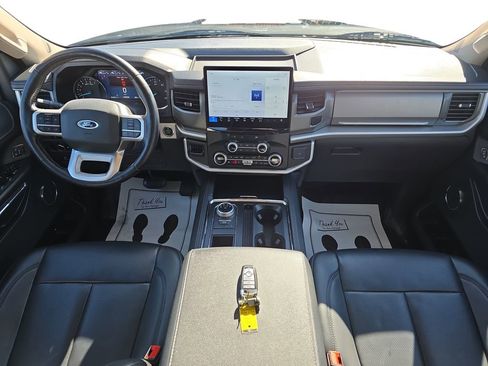 Used 2024 Ford Expedition Max XLT image 12