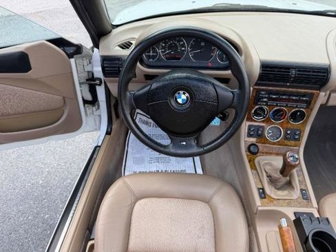 Used 2001 BMW Z3 3.0i RWD image 17