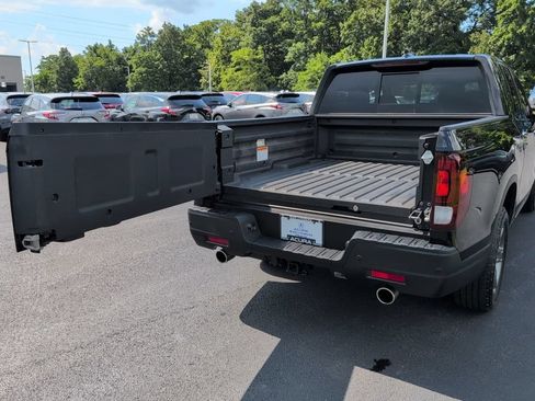 Used 2023 Honda Ridgeline RTL-E image 40