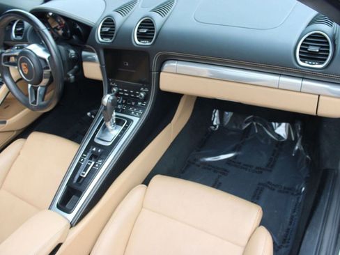 Used 2018 Porsche 718 Boxster image 37