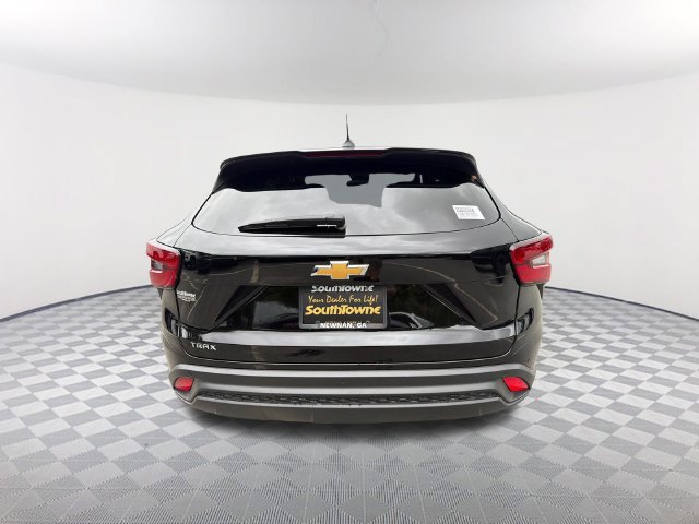 Used 2026 Chevrolet Trax LS w/ LS Convenience Package FWD image 6