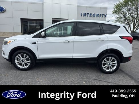 Used 2019 Ford Escape SE AWD/4WD image 1