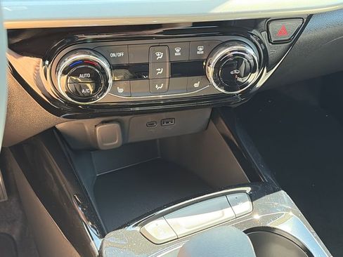 New 2026 Chevrolet Trax LT w/ Driver Confidence Package FWD image 20