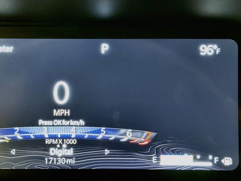 Used 2025 Jeep Grand Cherokee Altitude AWD/4WD image 19