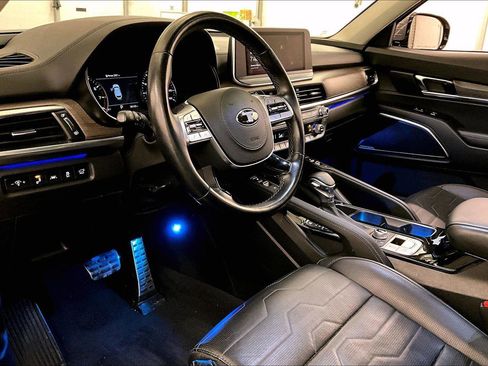 Used 2021 Kia Telluride SX w/ SX Prestige Package image 12