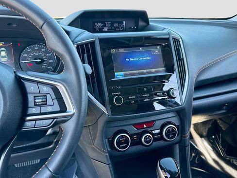 Used 2023 Subaru Crosstrek 2.0i Premium image 14