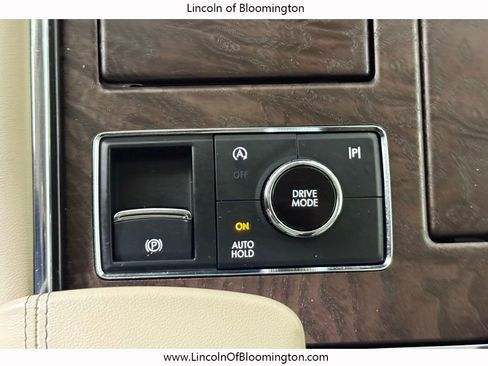 Certified 2024 Lincoln Navigator L Reserve AWD/4WD image 33