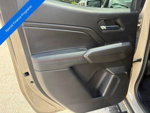 Used 2023 Chevrolet Colorado Z71 w/ Z71 Convenience Package 2 AWD/4WD image 26