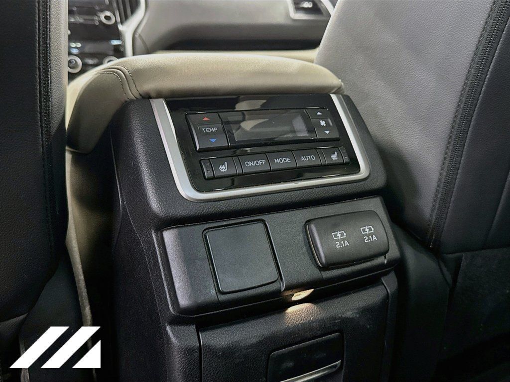 Used 2022 Subaru Ascent Limited w/ Technology Package AWD/4WD image 28