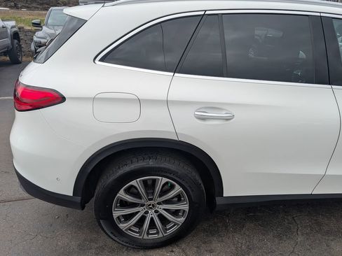 Used 2025 Mercedes-Benz GLC 300 4MATIC image 8