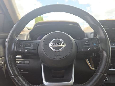 Used 2021 Nissan Rogue Platinum AWD/4WD image 25