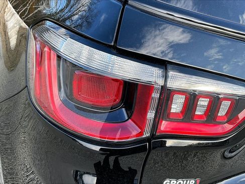 Used 2020 Jeep Compass Altitude image 28