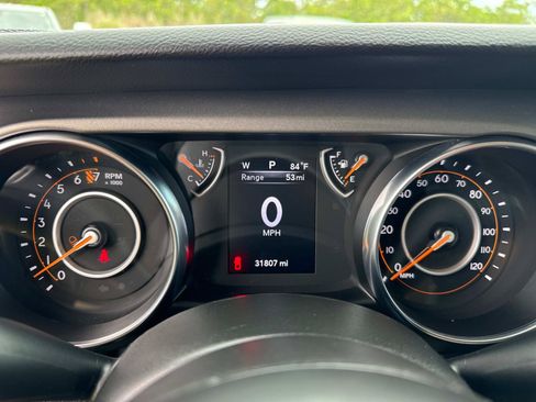 Used 2023 Jeep Gladiator Sport AWD/4WD image 28