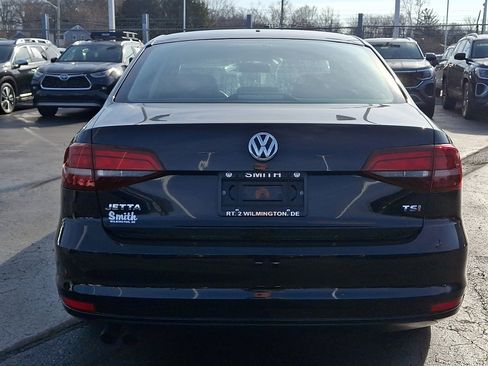 Used 2016 Volkswagen Jetta S image 5