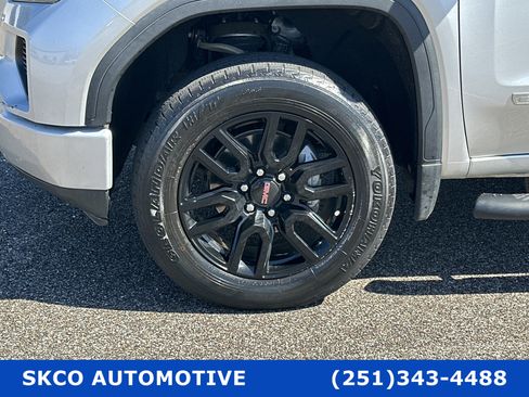 Used 2020 GMC Sierra 1500 Elevation w/ Elevation Value Package image 9