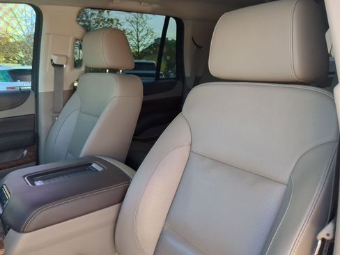 Used 2018 Chevrolet Tahoe Premier image 11