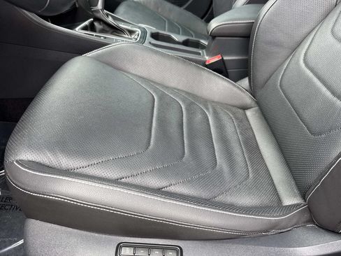 Used 2023 Volkswagen Jetta SEL FWD image 26