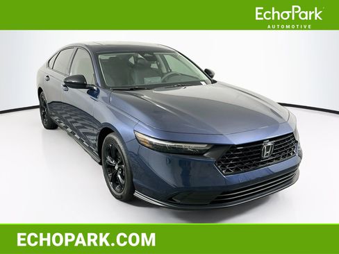 Used 2025 Honda Accord SE image 1