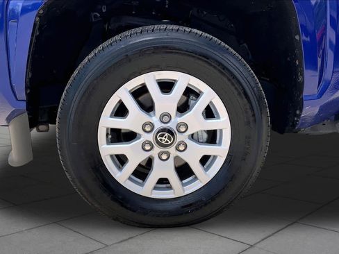 Used 2025 Toyota Tacoma SR5 RWD image 11