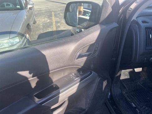 Used 2018 Chevrolet Colorado LT image 10
