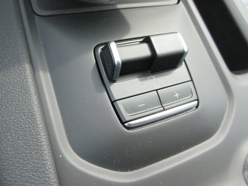 New 2026 GMC Sierra 1500 AT4 w/ AT4 Premium Package AWD/4WD image 19