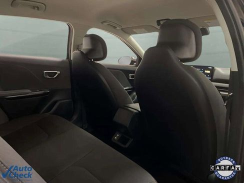 Used 2025 Kia K4 LX image 20