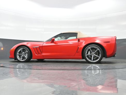Used 2011 Chevrolet Corvette Grand Sport w/ Preferred Equipment Group image 25