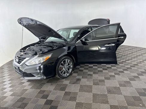 Used 2018 Nissan Altima 2.5 SR w/ SR Special Edition FWD image 10
