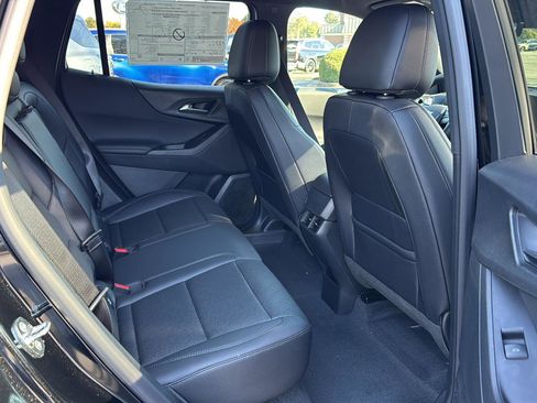 New 2026 Chevrolet Equinox LT w/ Convenience Package II image 11