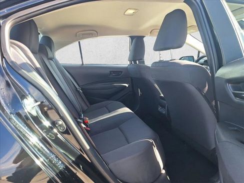 Certified 2025 Toyota Corolla LE image 18