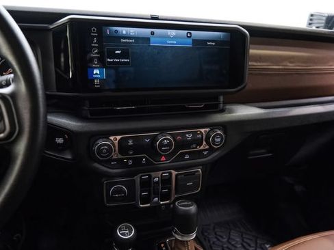Used 2025 Jeep Gladiator Sport AWD/4WD image 68