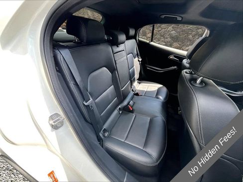 Used 2020 Mercedes-Benz GLA 250 4MATIC image 23