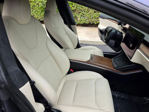 Used 2023 Tesla Model S AWD/4WD image 16