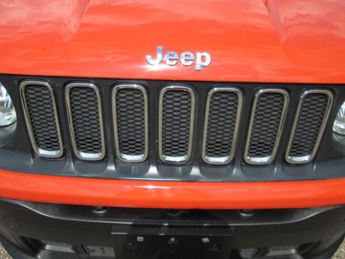 Used 2015 Jeep Renegade Latitude AWD/4WD image 74