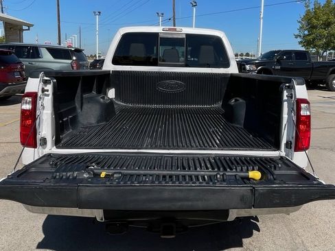 Used 2016 Ford F250 Lariat w/ Chrome Package image 11