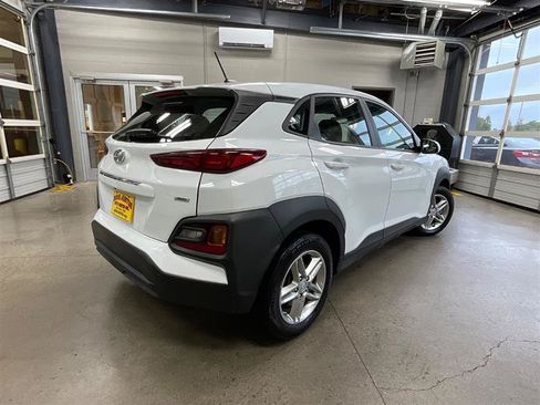 Used 2021 Hyundai Kona SE AWD/4WD image 5