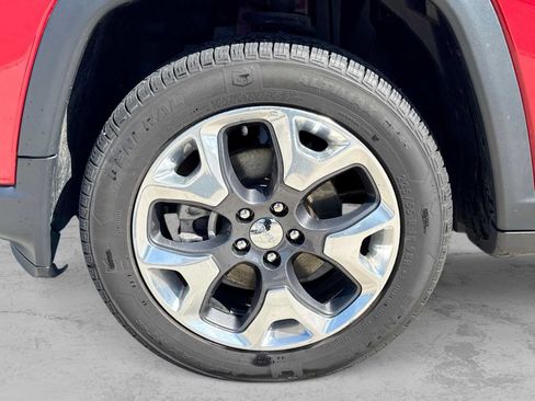 Used 2018 Jeep Compass Limited w/ Navigation Group AWD/4WD image 13